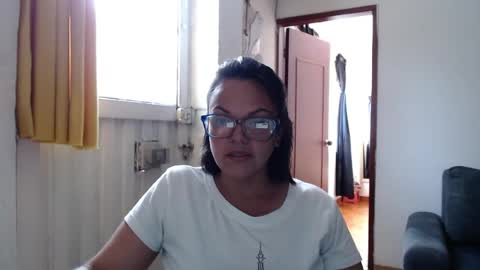 Snapshot of lau16310 chatting on June 22, 6:16 pm Laura online show from June 22, 6:16 pm