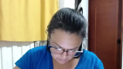 Snapshot of lau16310 chatting on July 18, 12:37 am Laura online show from July 18, 12:37 am