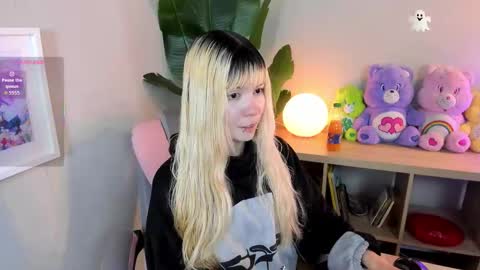 laukyubey1 online show from November 20, 7:57 pm