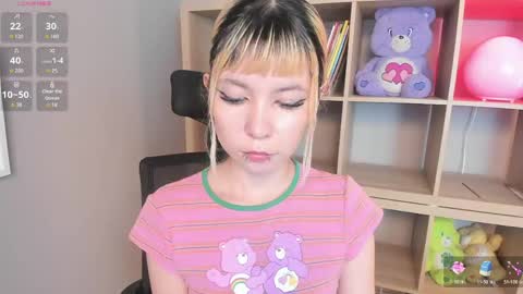 laukyubey1 online show from April 17, 8:56 pm