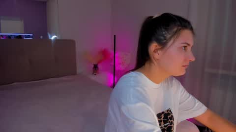 Laura online show from March 11, 9:24 am