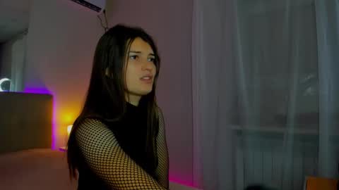 Laura online show from September 9, 5:29 am