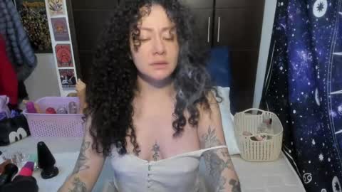 Snapshot of laura_anal_ chatting on April 23, 3:14 pm Wen online show from April 23, 3:14 pm