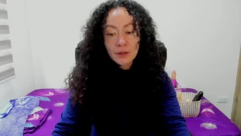 Snapshot of laura_anal_ chatting on May 28, 8:50 pm Wen online show from May 28, 8:50 pm