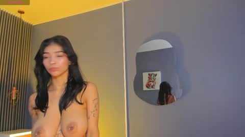 Laura online show from June 2, 12:07 pm