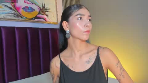 Laura online show from June 13, 11:41 am