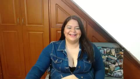 Snapshot of laura_br1 chatting on May 7, 6:35 pm LAURA online show from May 7, 6:35 pm