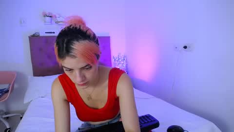 LAURA online show from January 7, 3:44 pm