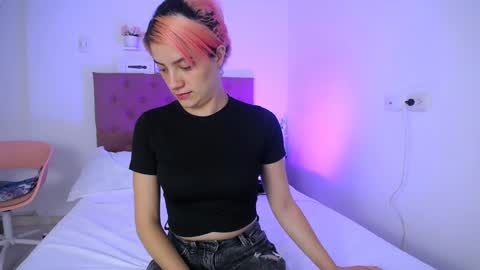 LAURA online show from January 8, 1:09 pm