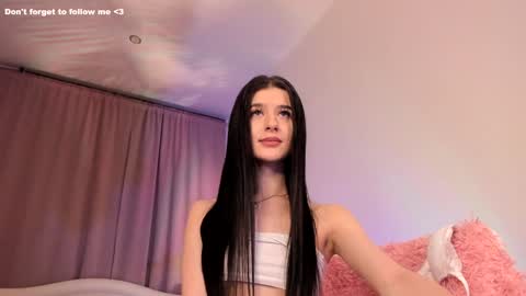 Laura online show from January 26, 2:35 am