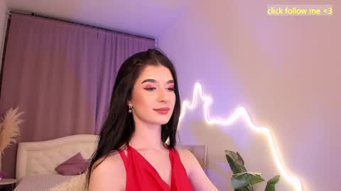 Laura online show from March 1, 8:44 pm