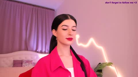 Snapshot of laura_coy chatting on May 17, 8:38 pm Laura online show from May 17, 8:38 pm