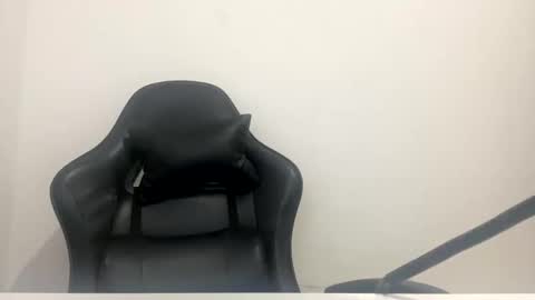 laura online show from September 11, 11:38 pm