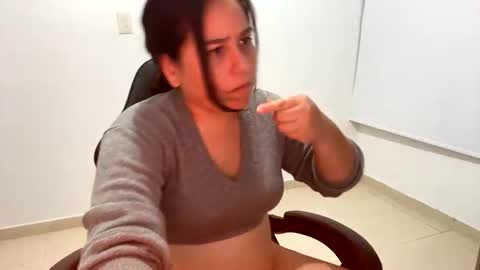 laura online show from October 2, 11:01 pm