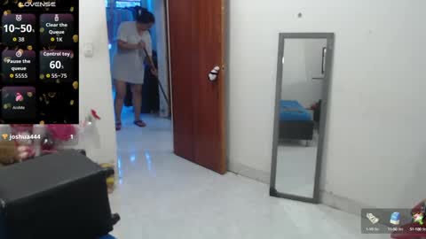 laura_foxx2379 online show from September 24, 5:16 pm