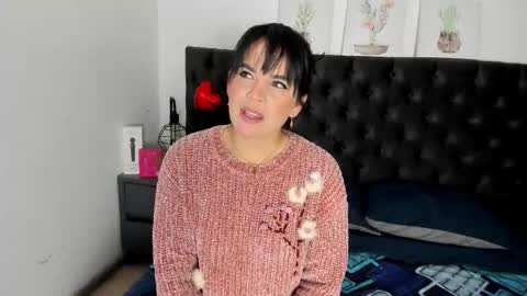 laura hotties online show from February 25, 1:21 pm