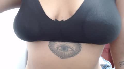 Snapshot of laura_hotyy chatting on September 17, 2:08 pm  Laura  online show from September 17, 2:08 pm