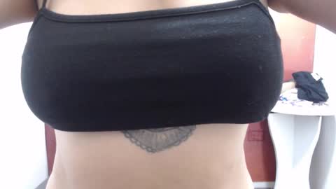 Snapshot of laura_hotyy chatting on September 19, 2:07 pm  Laura  online show from September 19, 2:07 pm