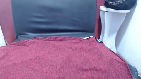  Laura  online show from October 28, 11:36 am