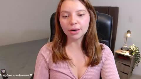 Snapshot of laura_lee chatting on February 27, 1:16 am Laura Lee. online show from February 27, 1:16 am