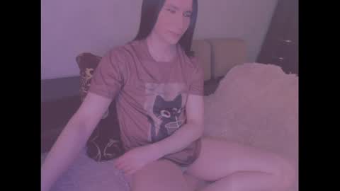 Snapshot of laura_night_byte chatting on July 16, 5:46 am laura_night_byte online show from July 16, 5:46 am