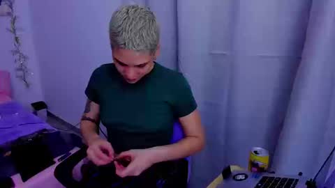 Laura Rose online show from September 23, 1:19 am