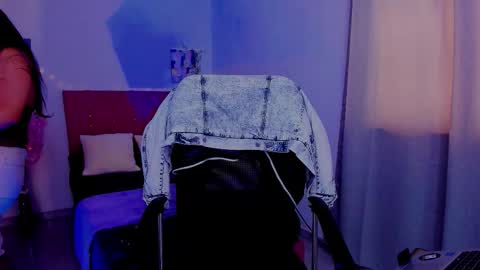 Laura Rose online show from October 2, 6:59 pm