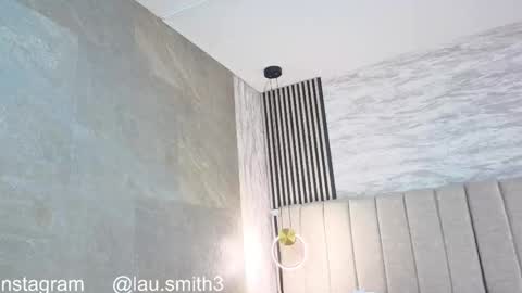 laura online show from January 14, 11:27 am