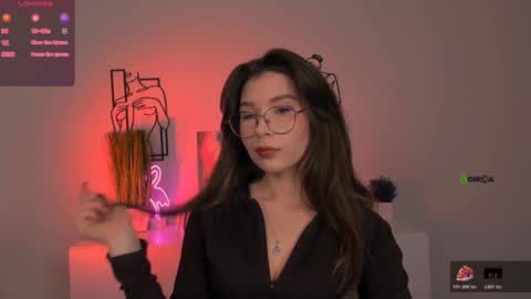 laura_sween online show from October 23, 7:01 pm