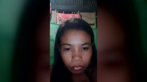 Snapshot of laura_sweet063 chatting on July 10, 3:03 pm Laura online show from July 10, 3:03 pm