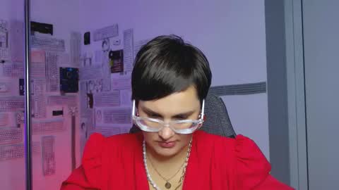 lauradavidsons online show from September 14, 7:18 am