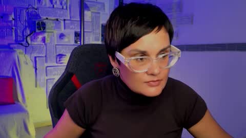 lauradavidsons online show from October 1, 6:14 pm