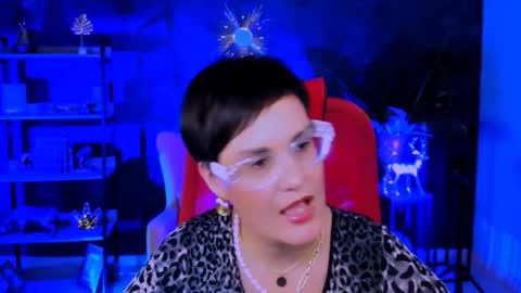 lauradavidsons online show from November 28, 1:14 pm