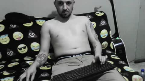 Snapshot of lauradecuada2 chatting on March 21, 8:19 am lauradecuada2 online show from March 21, 8:19 am