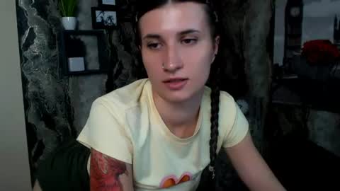 Laura online show from June 26, 5:56 am