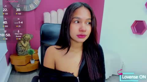 Laura Glowing online show from February 20, 3:34 am