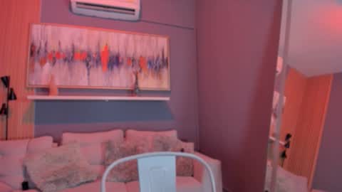 Snapshot of laurah_hill chatting on September 26, 12:09 pm Lau online show from September 26, 12:09 pm