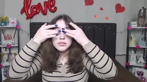 LauraHlot online show from February 19, 9:14 pm