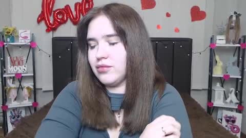 LauraHlot online show from February 23, 3:35 am