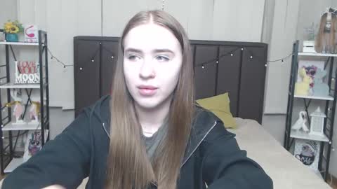 LauraHlot online show from September 16, 6:31 pm