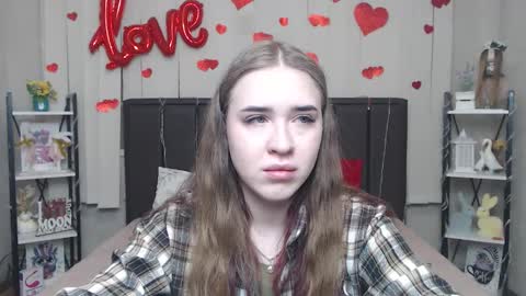 LauraHlot online show from March 11, 6:47 pm