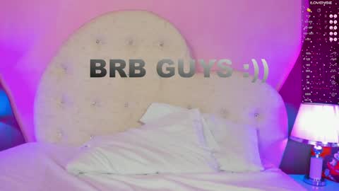 Laura MartinGMT-5 2200-0600 online show from January 24, 7:19 am