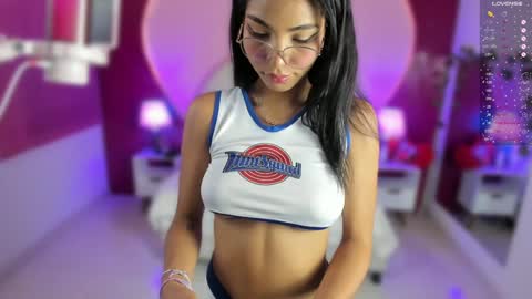 Laura MartinGMT-5 2200-0600 online show from February 6, 12:22 am