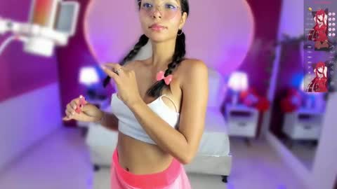 Laura MartinGMT-5 2200-0600 online show from February 12, 12:27 am