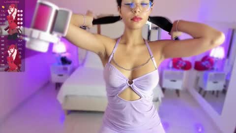 Laura MartinGMT-5 2200-0600 online show from March 5, 12:49 am