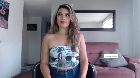 Laura online show from February 10, 6:45 pm