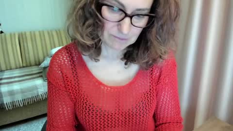 Snapshot of lauraoven1 chatting on May 31, 8:32 am Lauraoven1 online show from May 31, 8:32 am