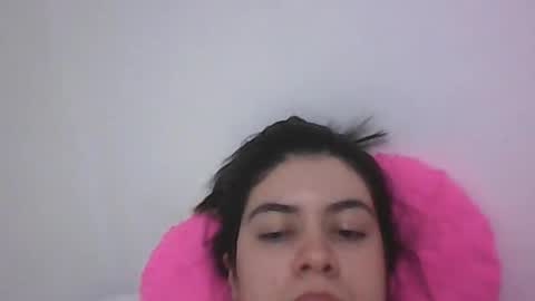 Snapshot of lauratobon6 chatting on June 17, 6:49 am lauratobon6 online show from June 17, 6:49 am