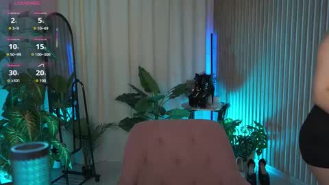  Laura  online show from September 20, 5:08 am