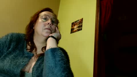 laureanne online show from February 25, 8:09 pm